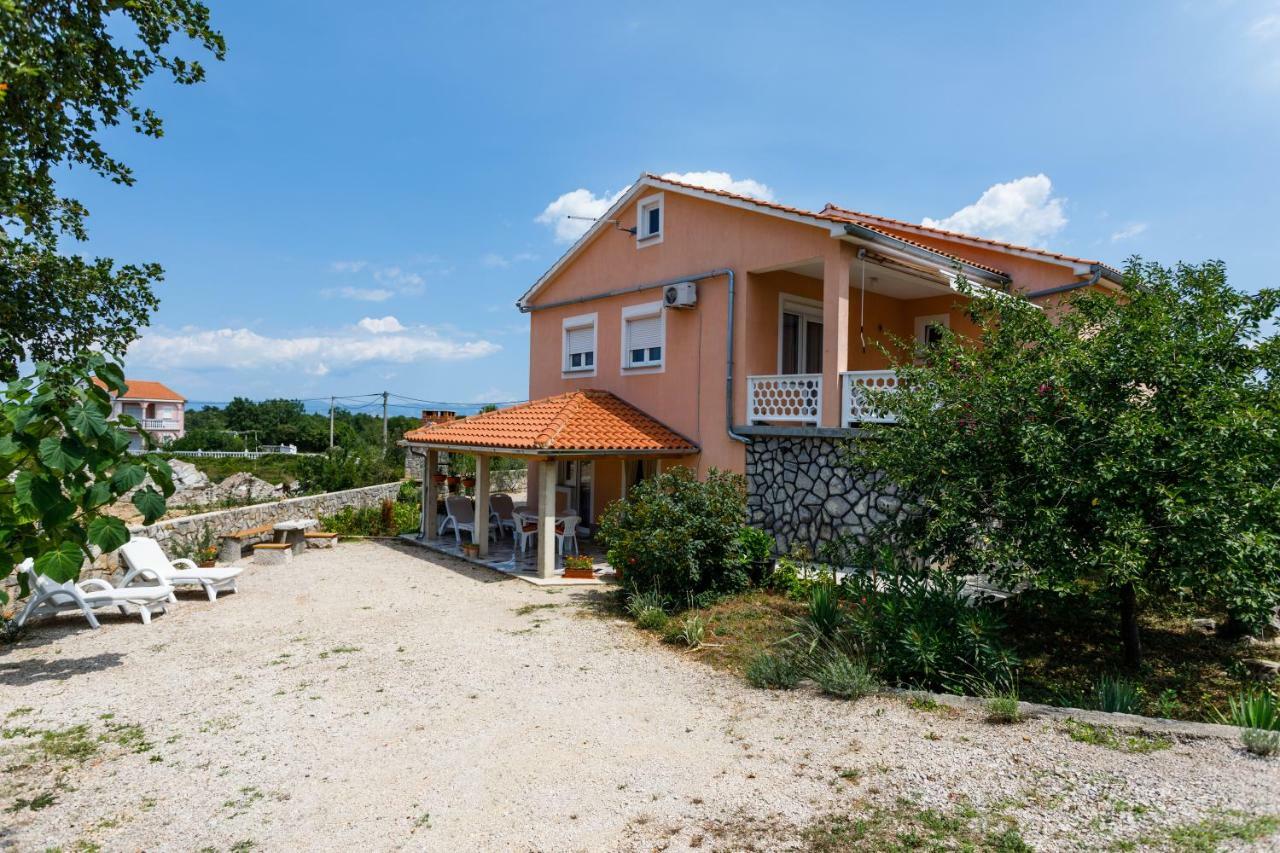Vrh  Apartman Dobrila מראה חיצוני תמונה