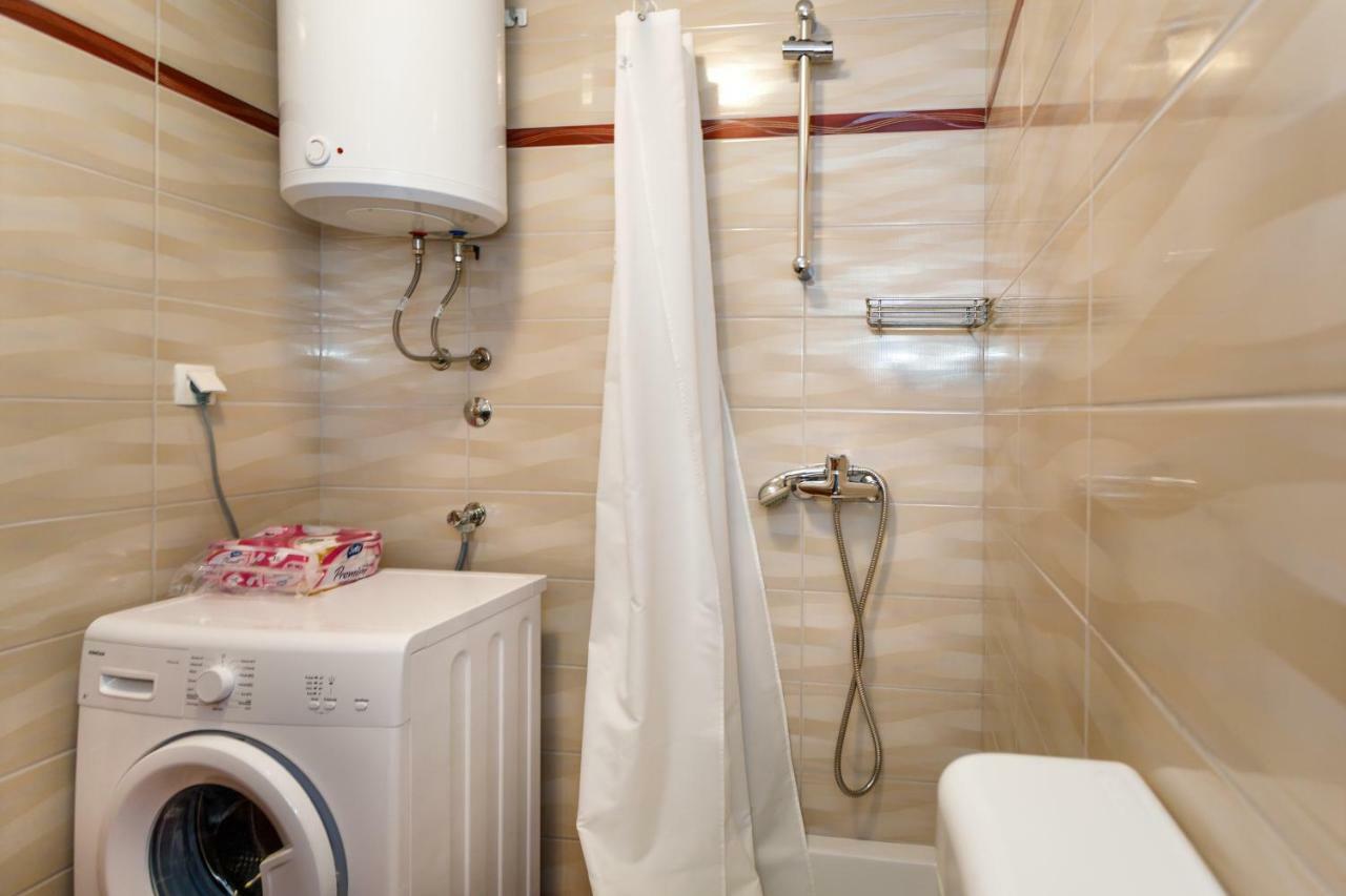 Vrh  Apartman Dobrila מראה חיצוני תמונה
